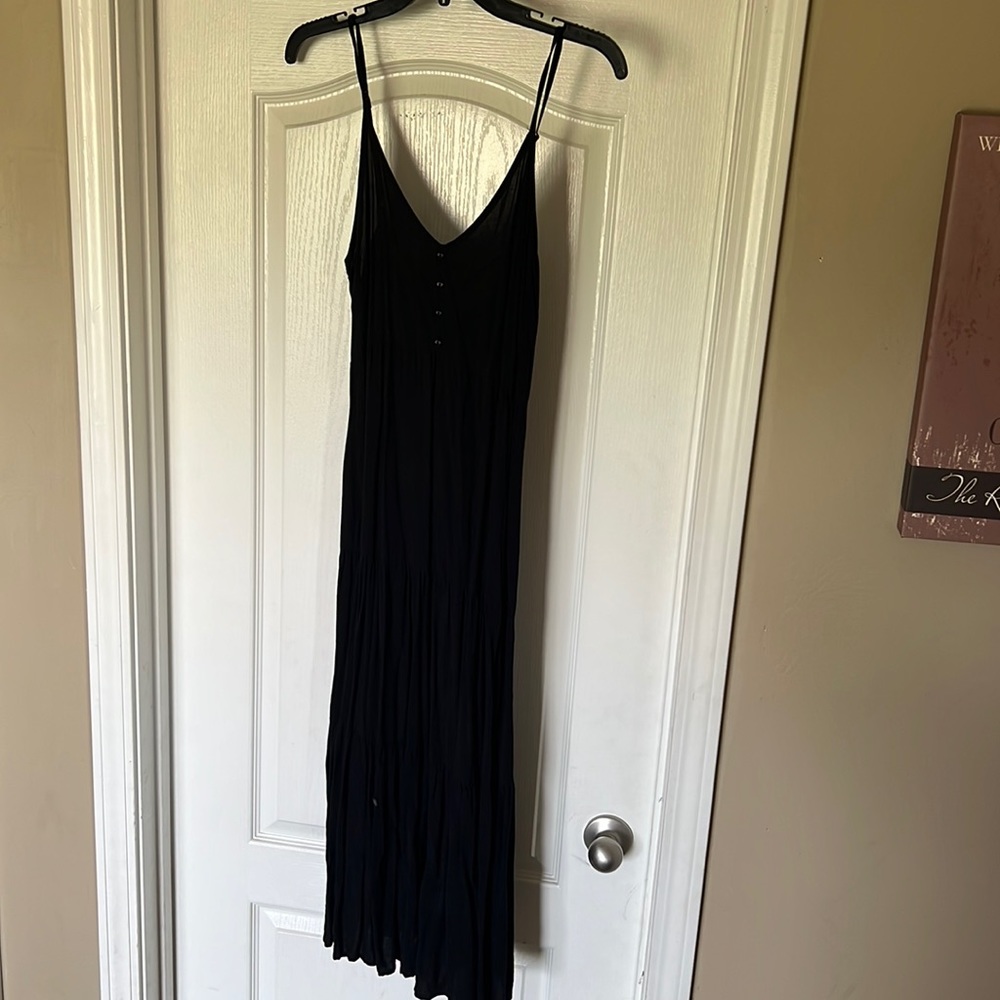 Black tiered casual dress